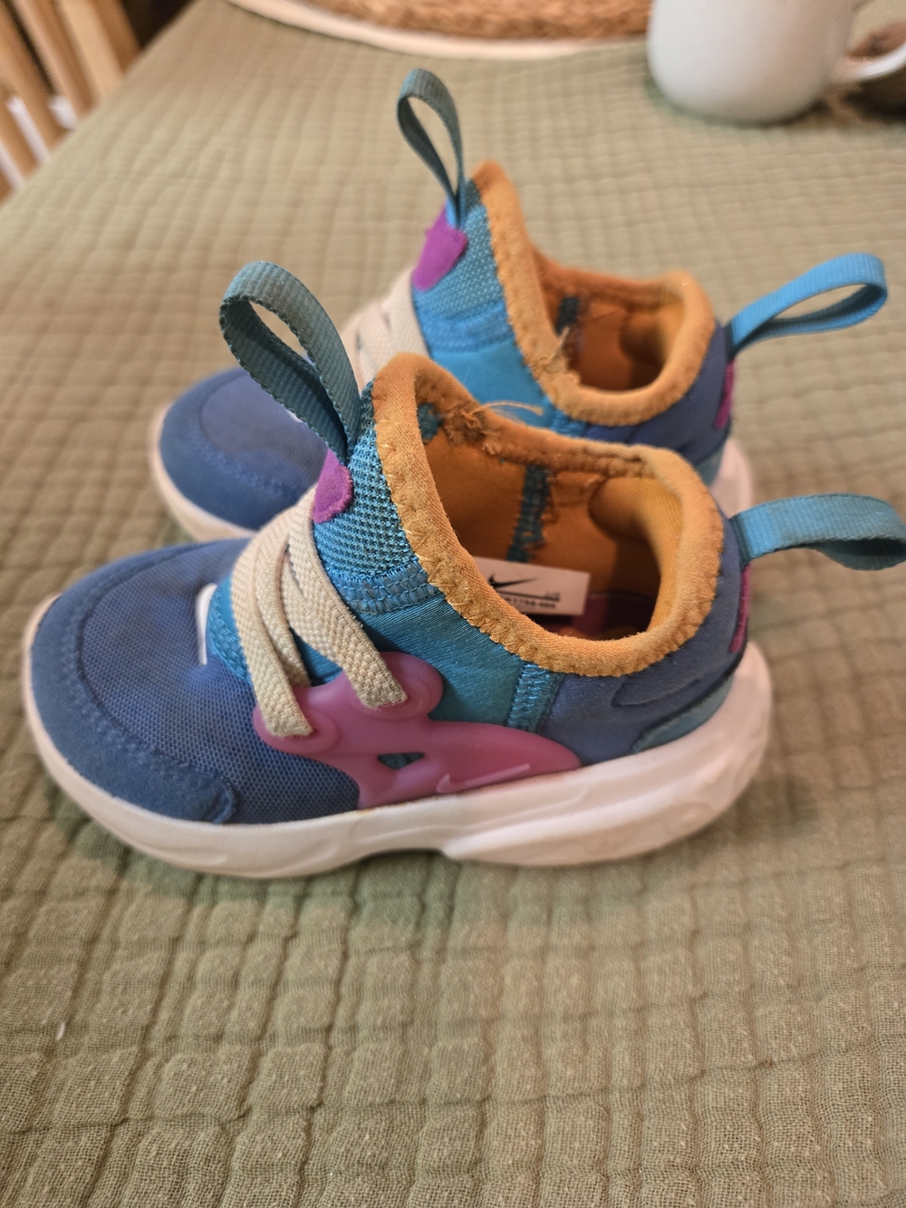 Nike Toddler Blue and Teal Athletic Sneakers with Purple